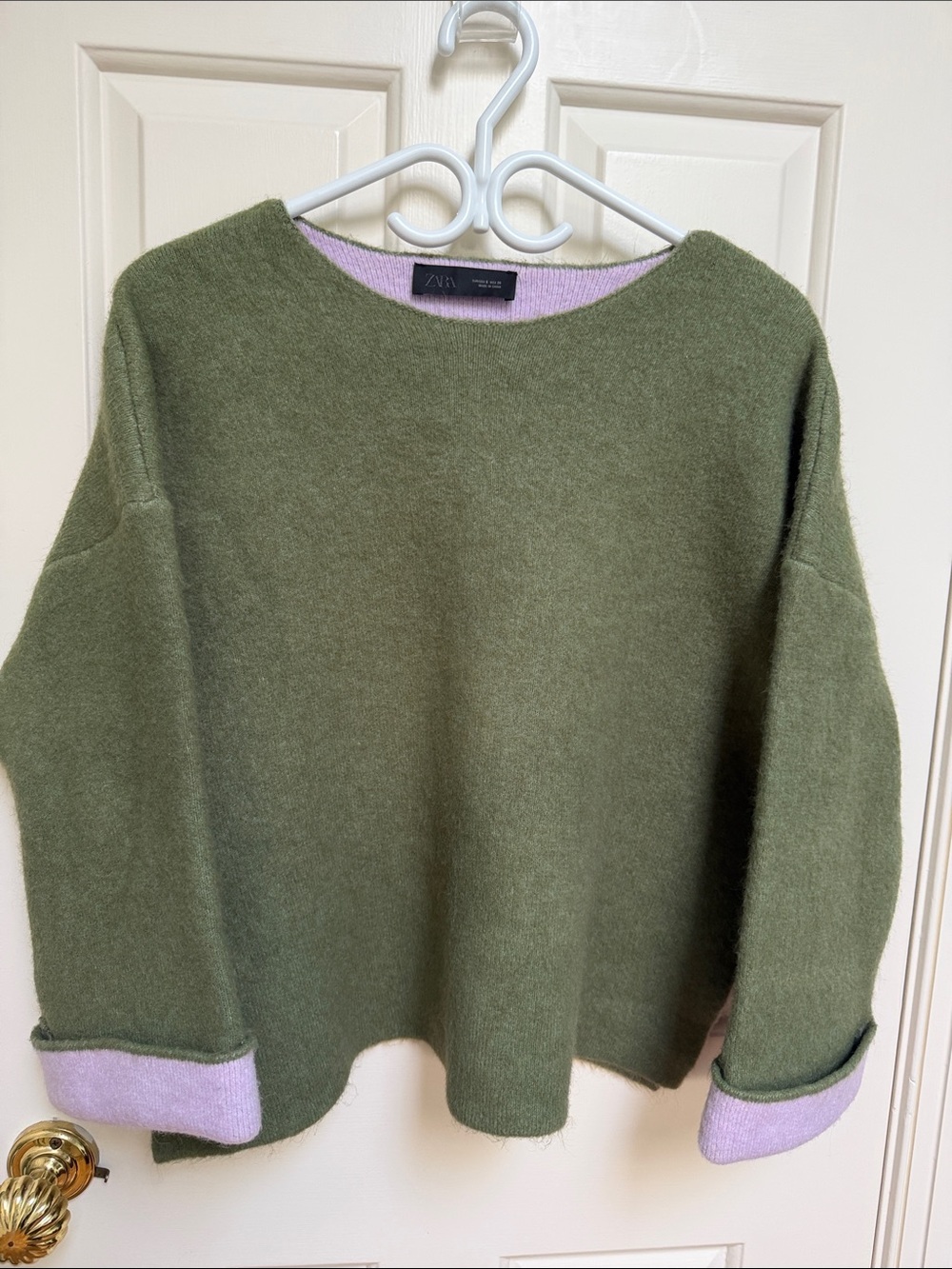 Zara sz S Oversized Cozy Sweater in Green w Lavender Lilac Trim (fits up to a L)